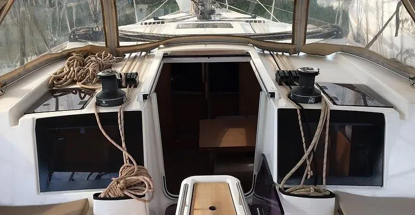 Itaque Charter Boat