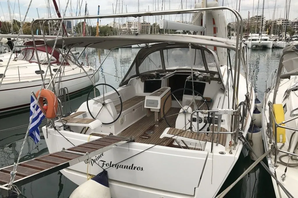 Prince Folegandros Charter Boat - 4