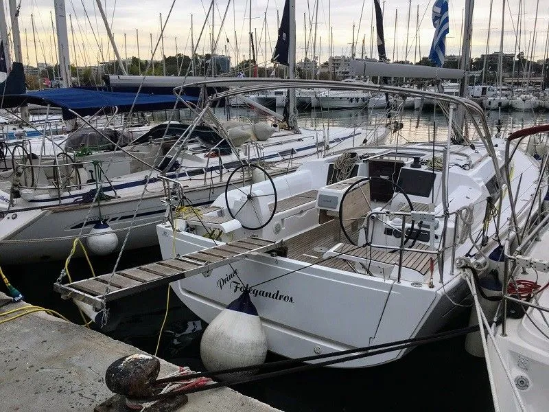Prince Folegandros Charter Boat - 3