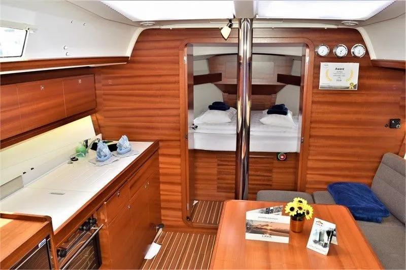 Tortuga Charter Boat