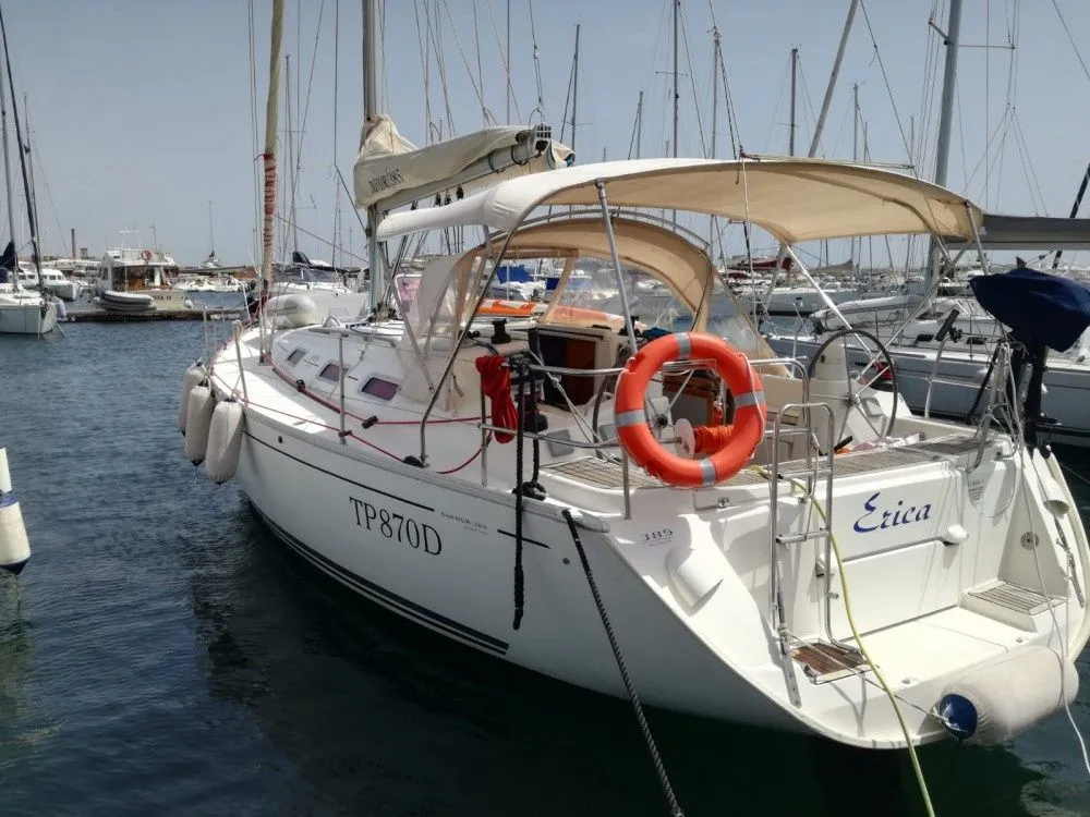 Charter a 11.72m Sailing Yacht in Marsala
