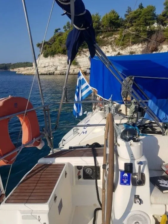 Explore Zakynthos Town on a 11.36m Rental Sailing Yacht