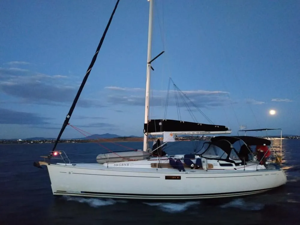 Explore Zakynthos Town on a 11.36m Rental Sailing Yacht