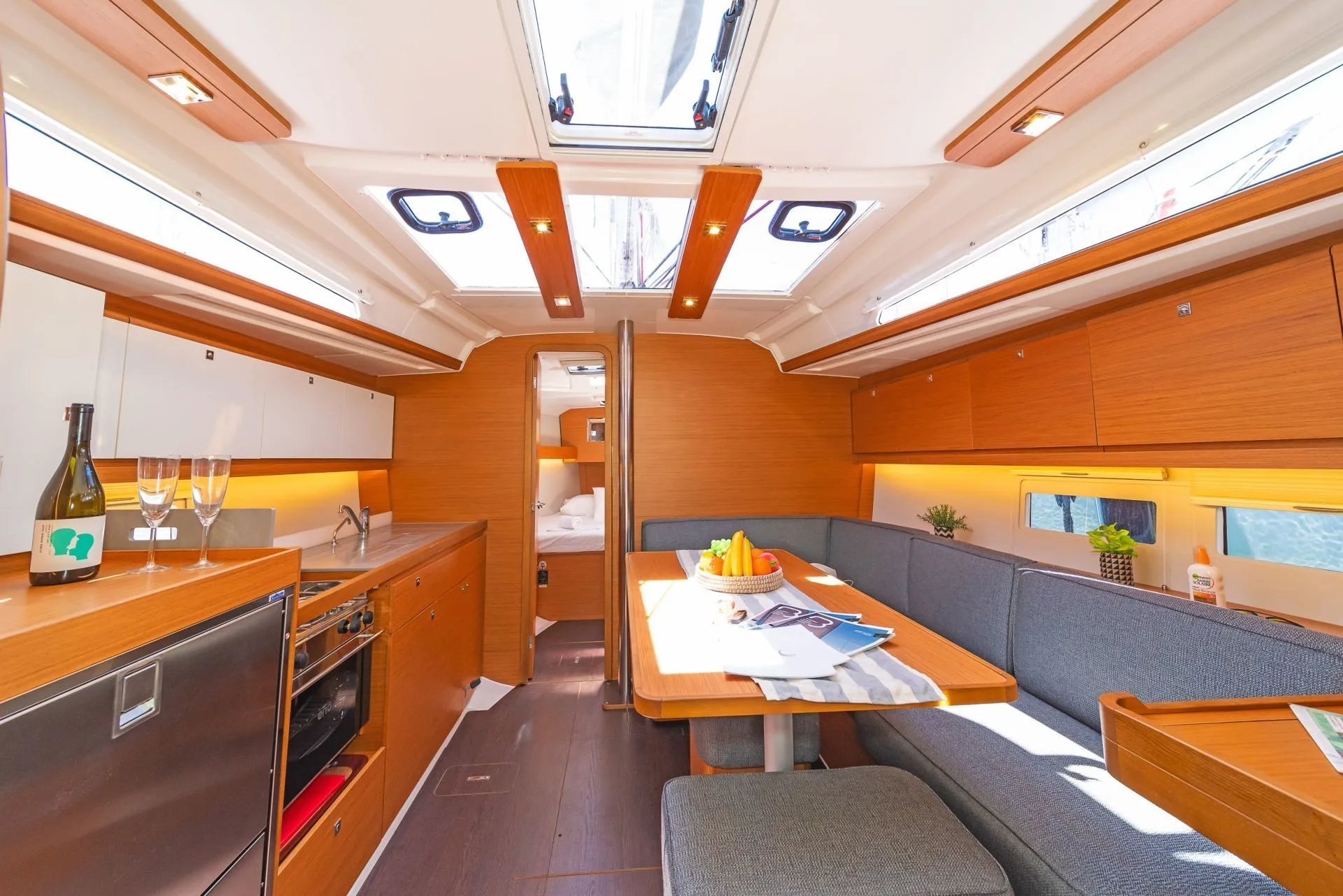 Agnes Charterboot - 5