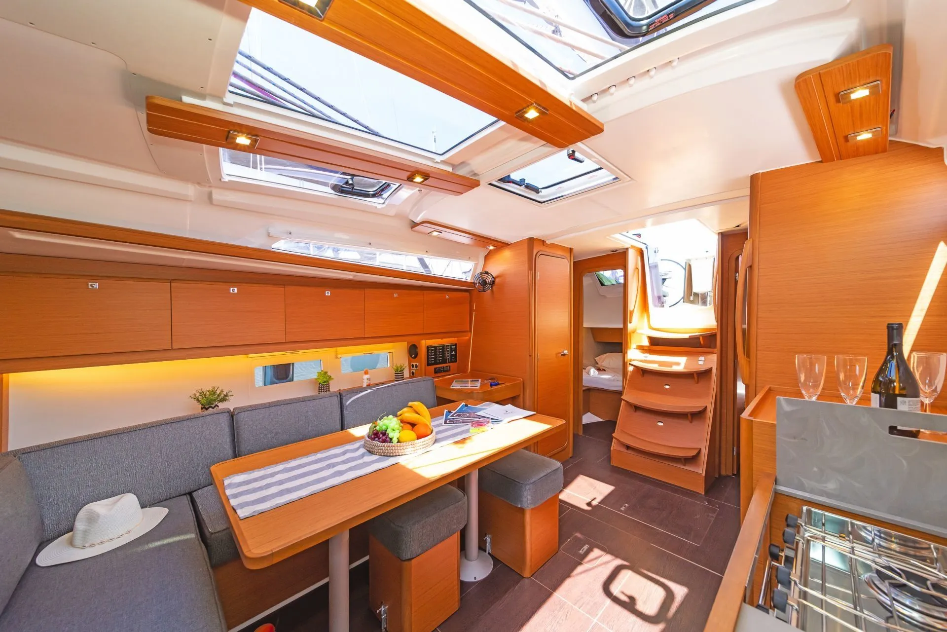 11.93m Kos Town 3 Cabin Sailing Yacht Hire