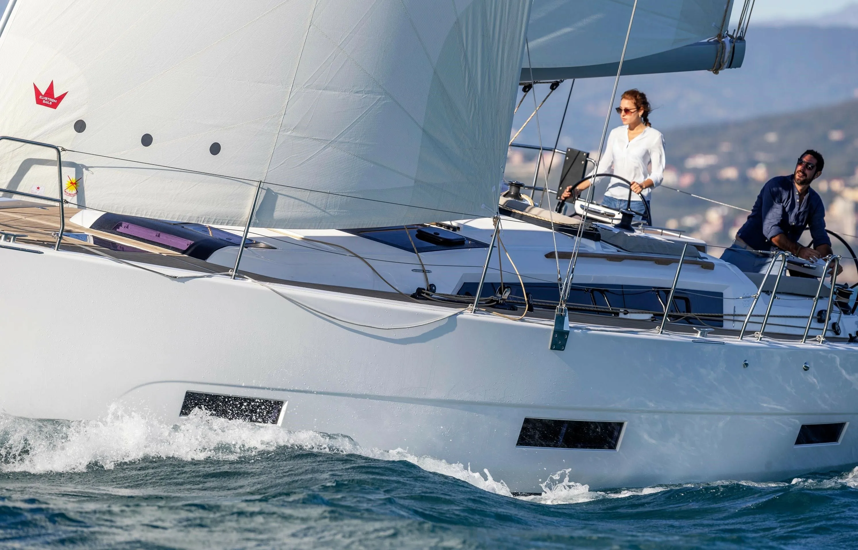 Charter a 11.19m Dufour 390 Sailing Yacht in Arzon