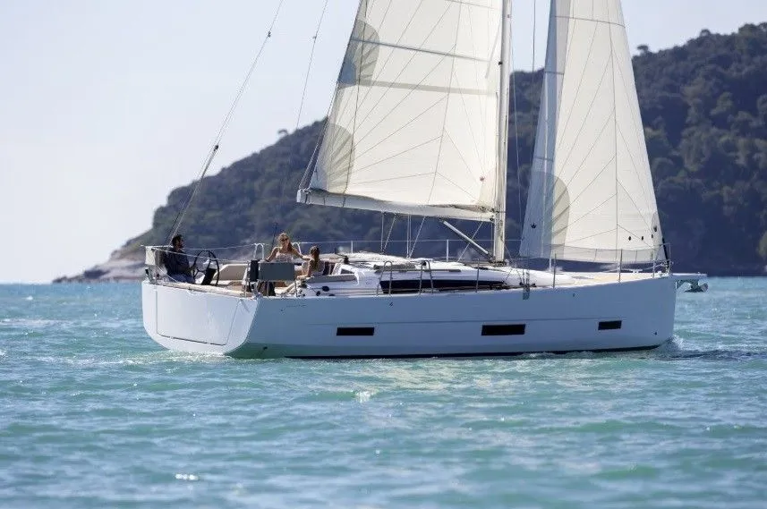 11.93m Anse Marcel Sailing Yacht Hire