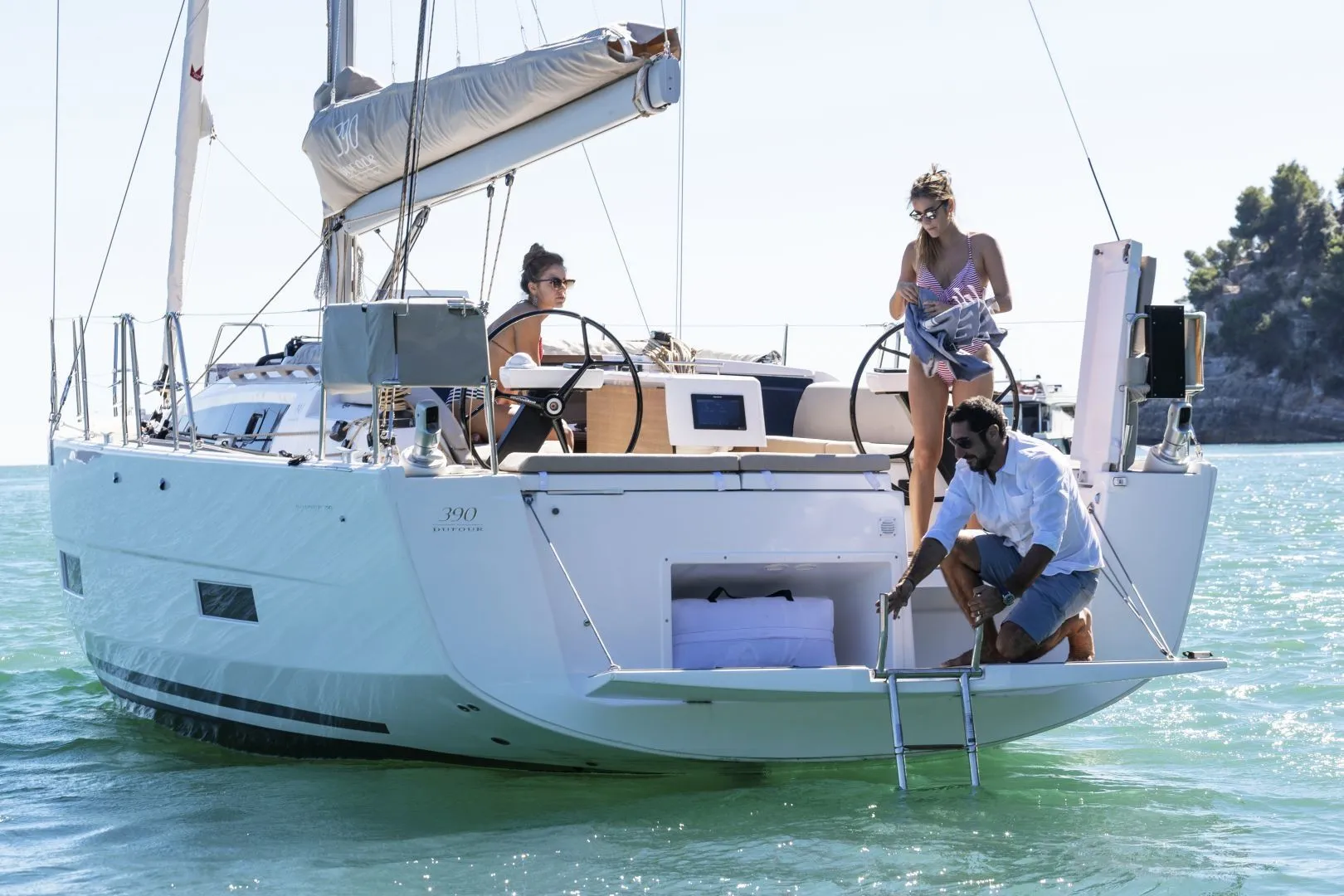 Cuir Noir Charter Boat