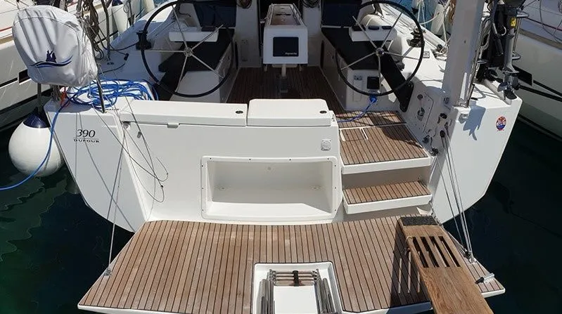Maša Charter Boat