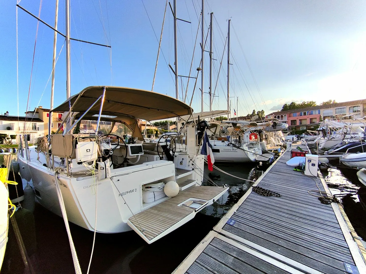 Explore Grimaud on a 11.95m 3 Cabin Sailing Yacht Rental