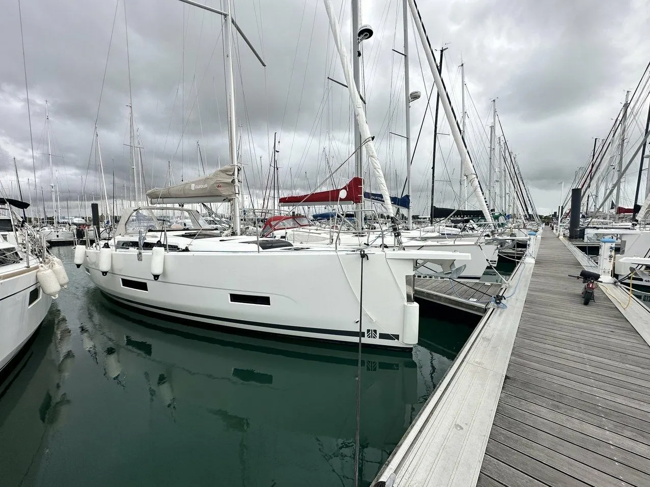 11.94m La Rochelle Sailing Yacht Dufour 390 Hire