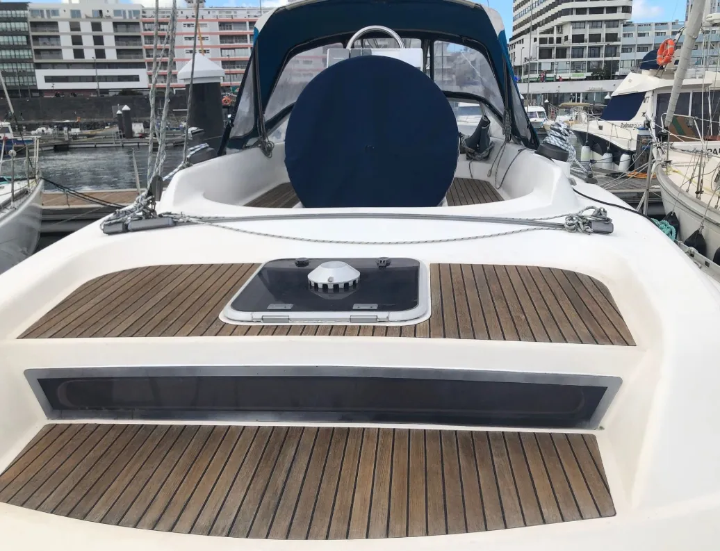 Rent a 12m Boat in São Miguel