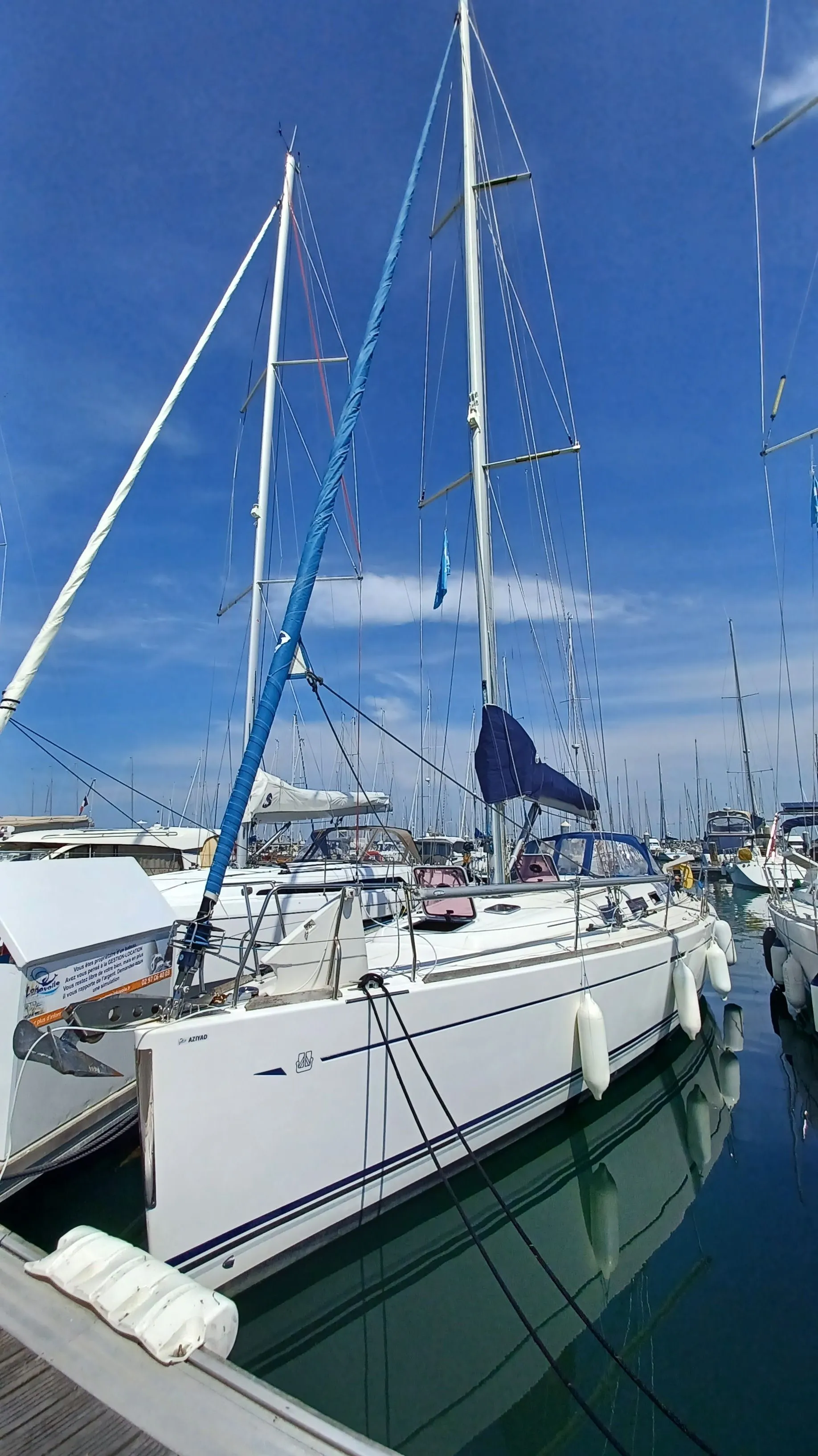 Rent a 11.99m Dufour 40 in Quiberon