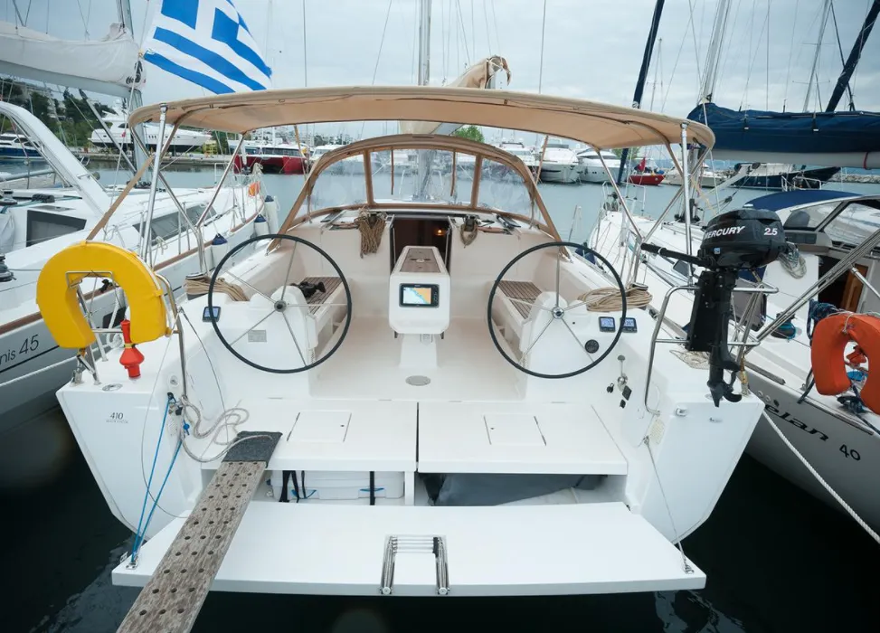 Anemos Charter Boat