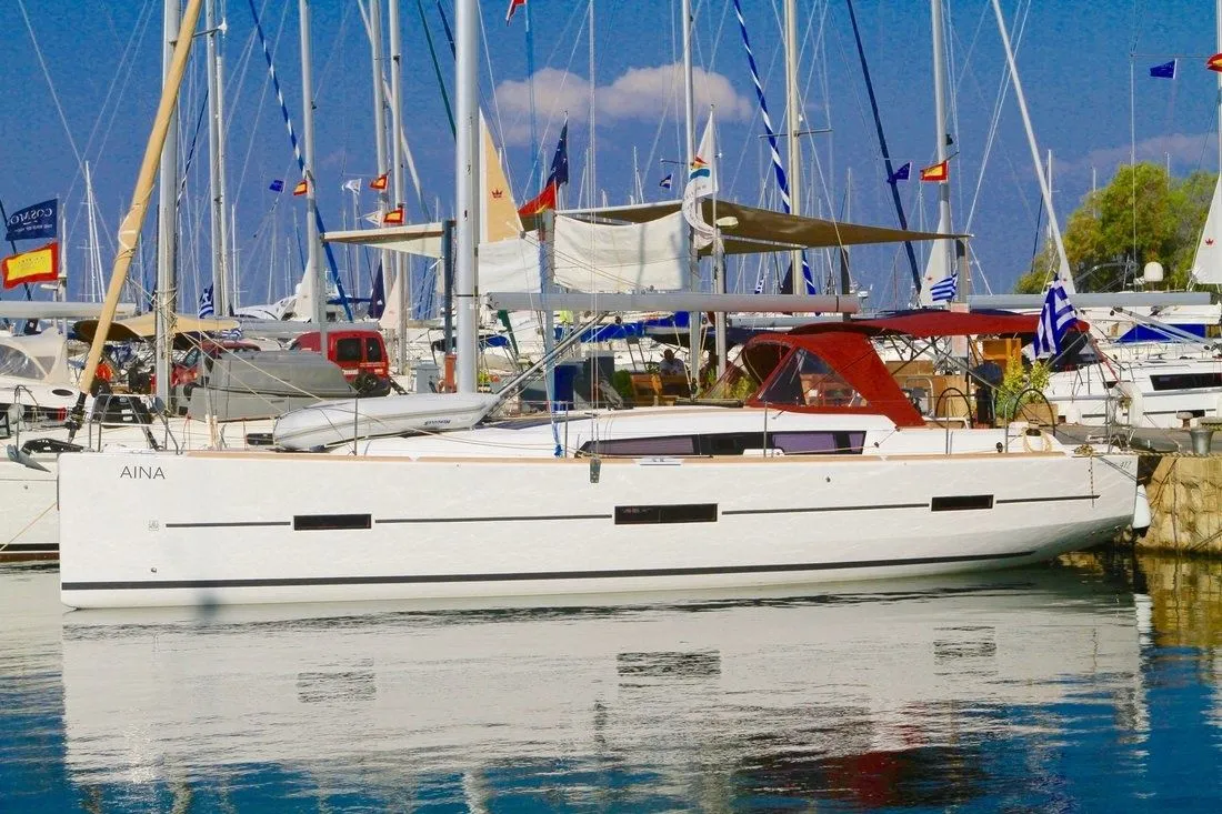 Aina Charter Boat