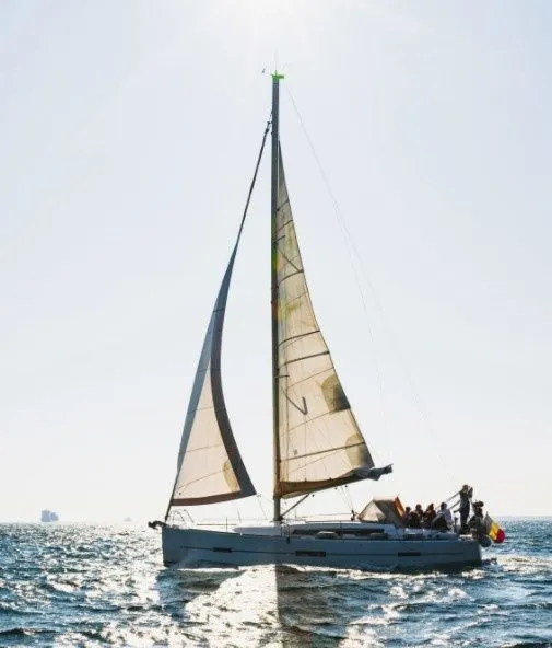 Ava Mietboot - 4