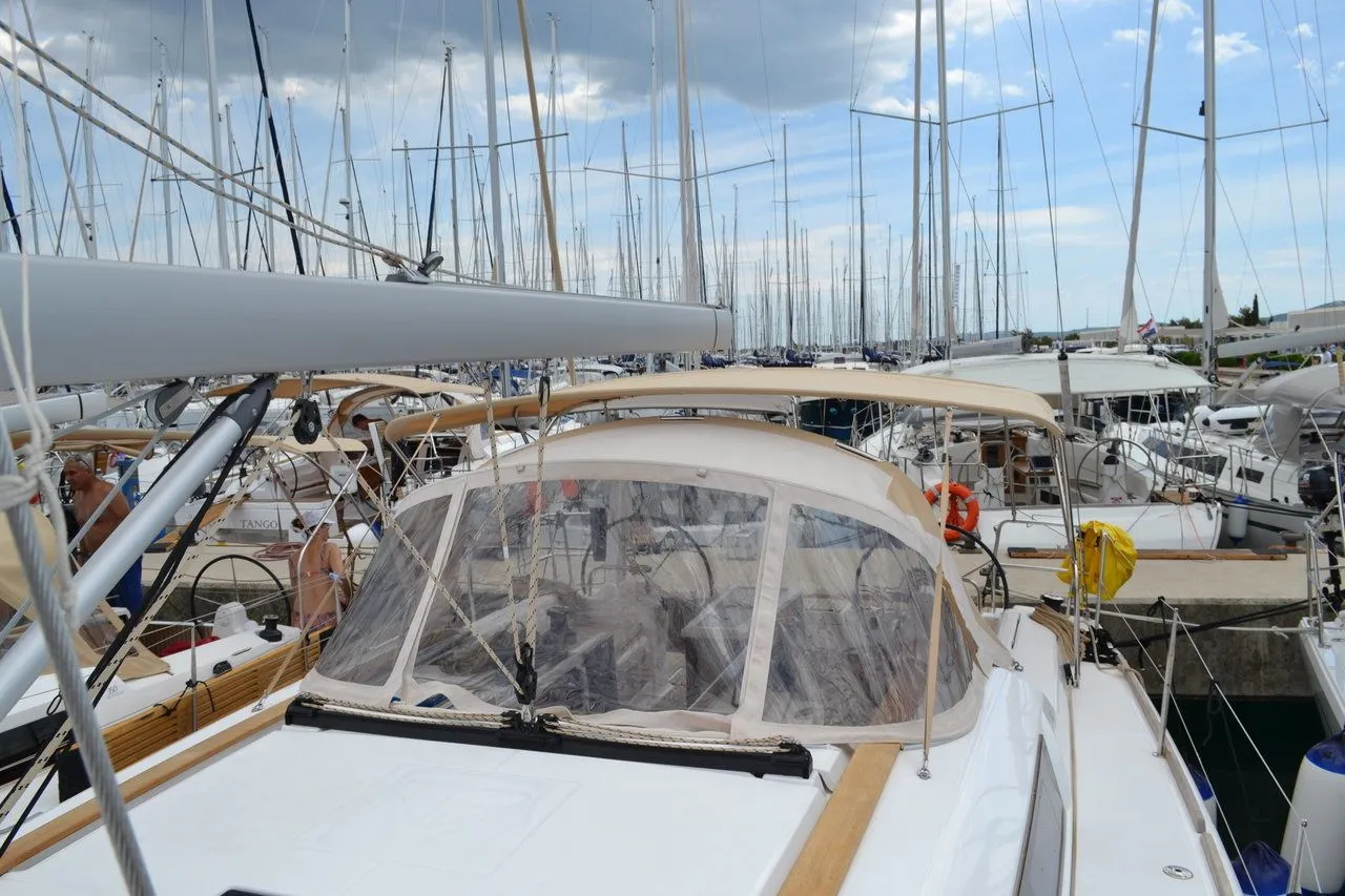 Cash Charter Boat - 5