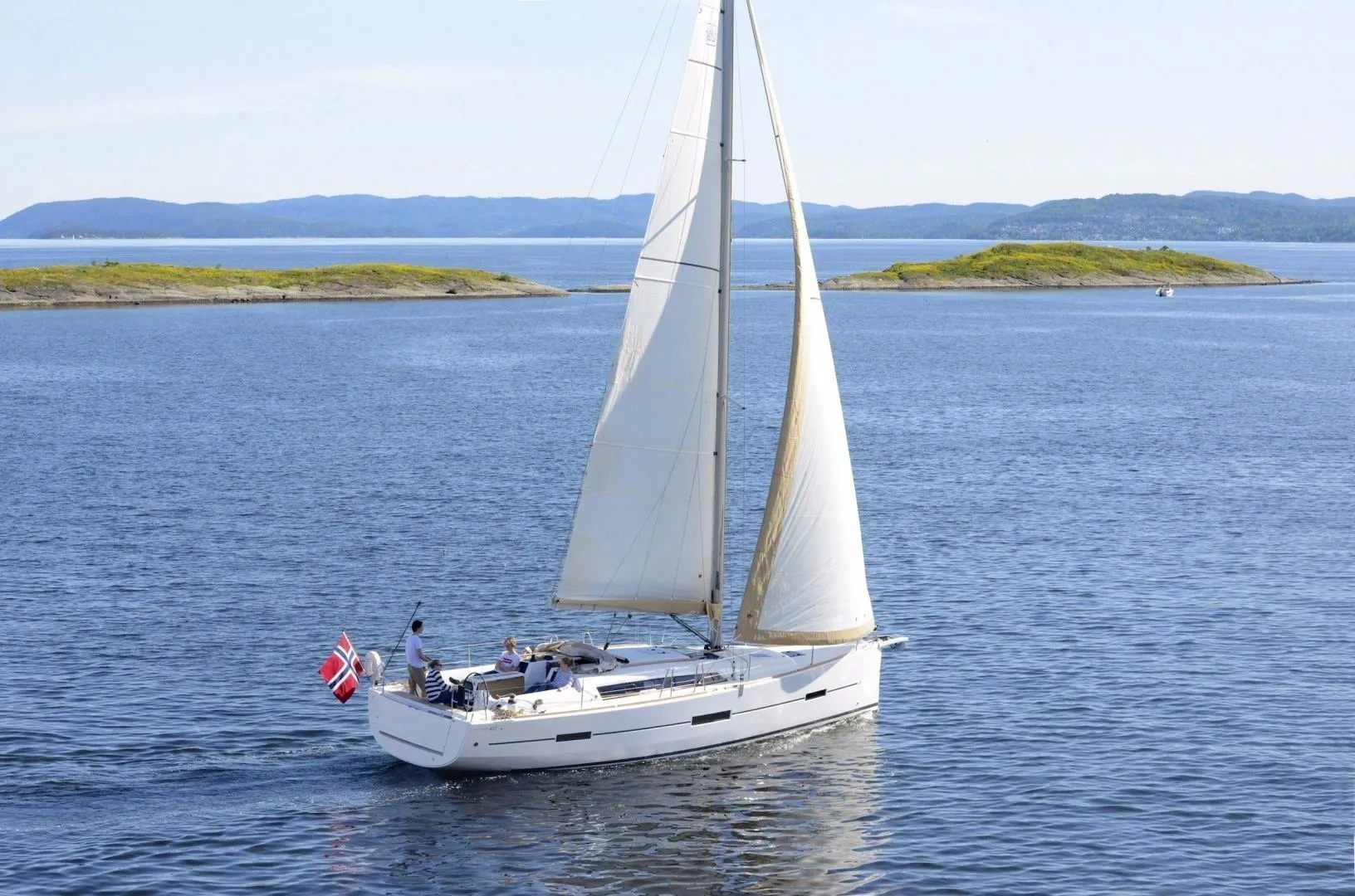 Explore Saint John’s on a 12.7m 3 Cabin Sailing Yacht Rental