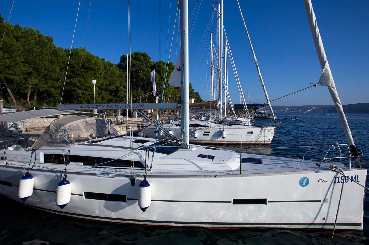 Eva Charter Boat