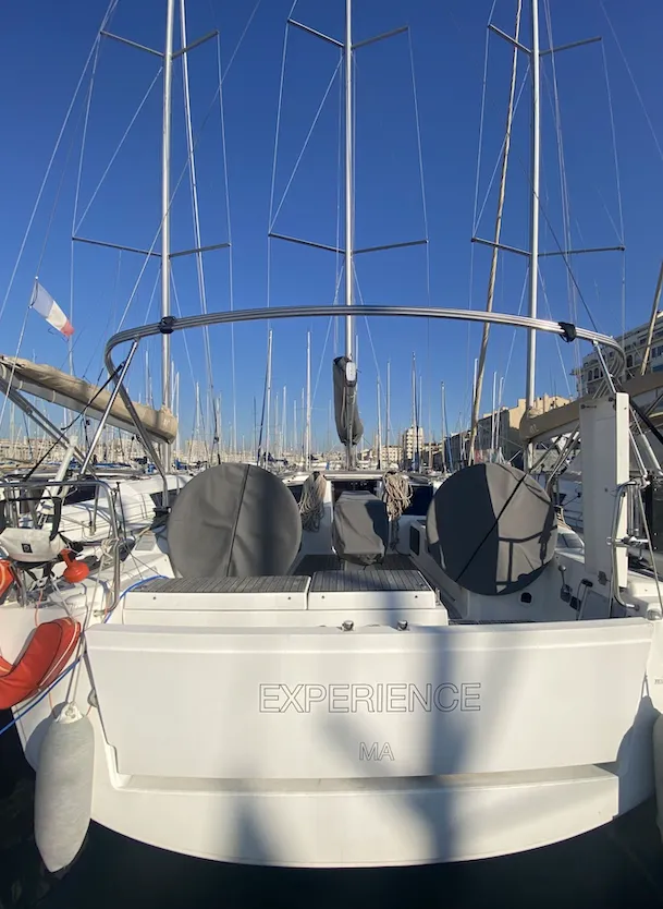 Boot - Explore Marseille on a 12.7m Dufour 412 Sailing Yacht Rental