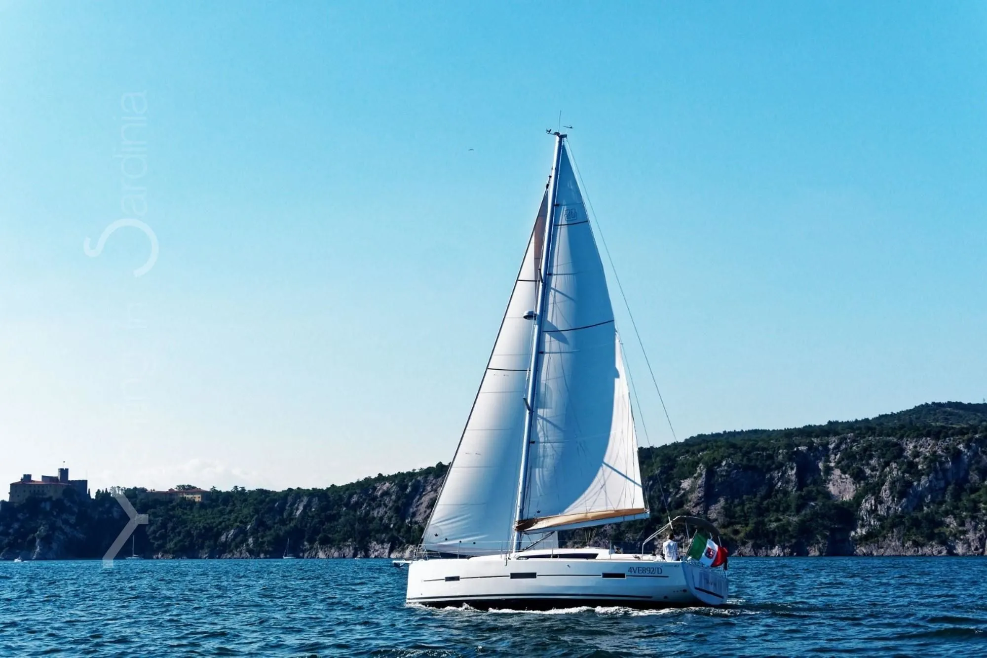 12.4m Porto Rotondo Dufour 412 Hire