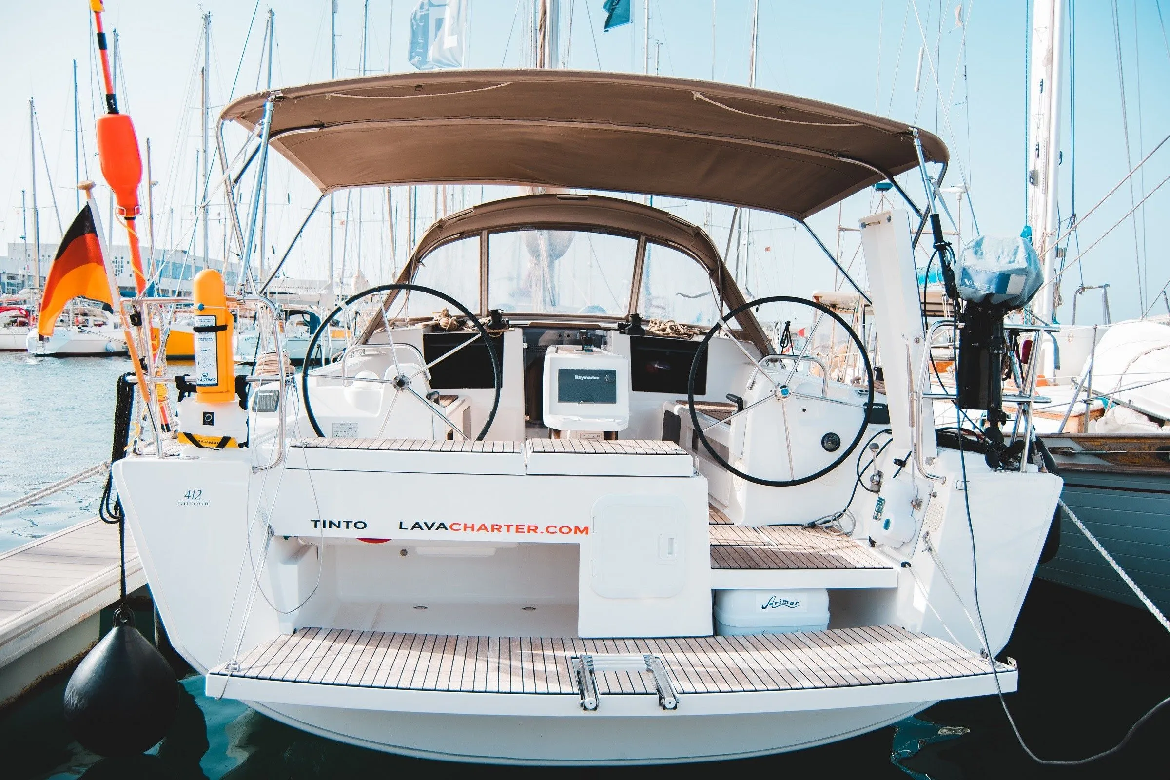 Rent a 12.7m Dufour 412 in Arrecife