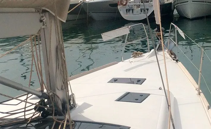 Walkyria Charter Boat