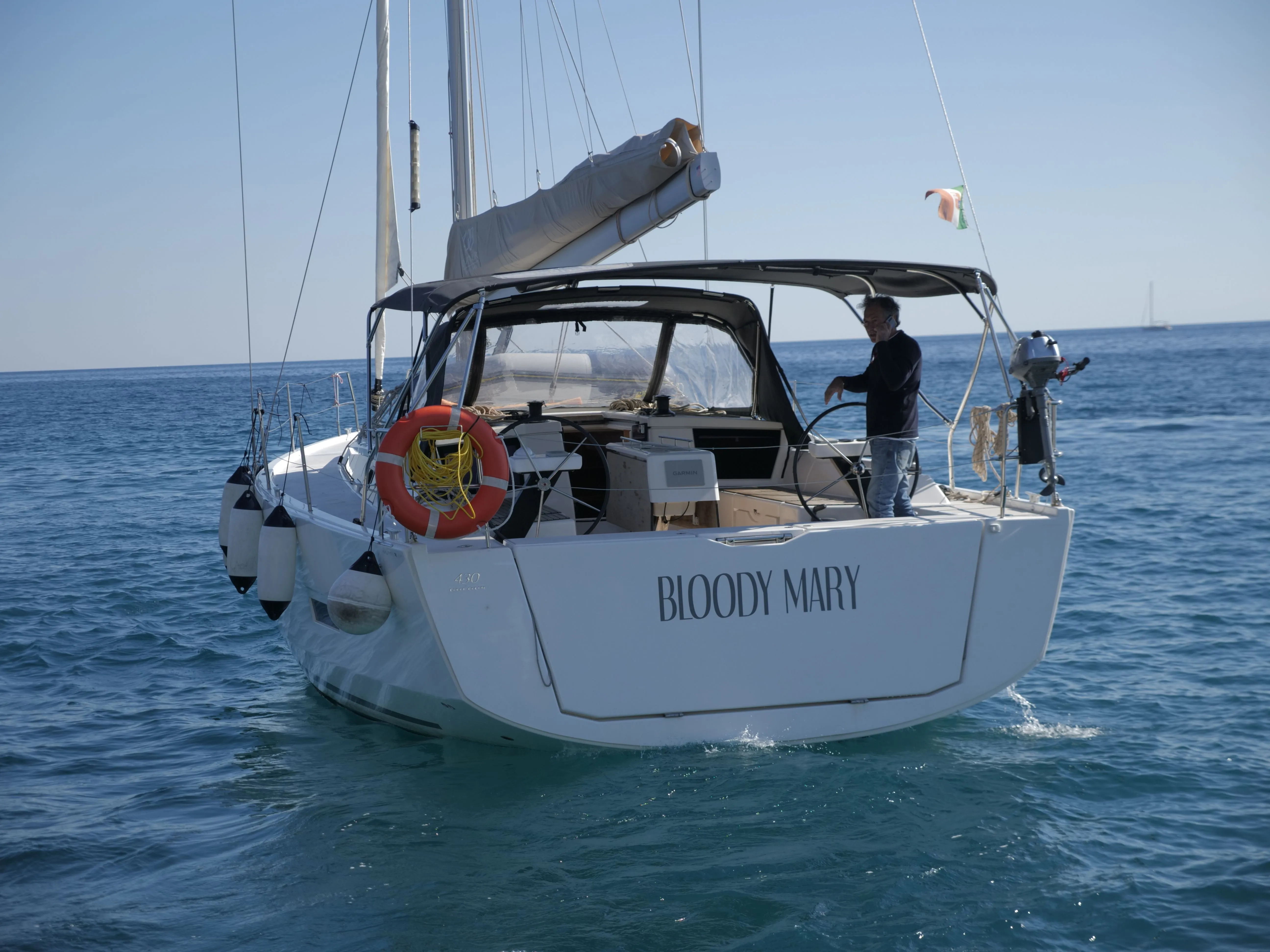 Charter a 13.24m Dufour 430 Sailing Yacht in Milazzo