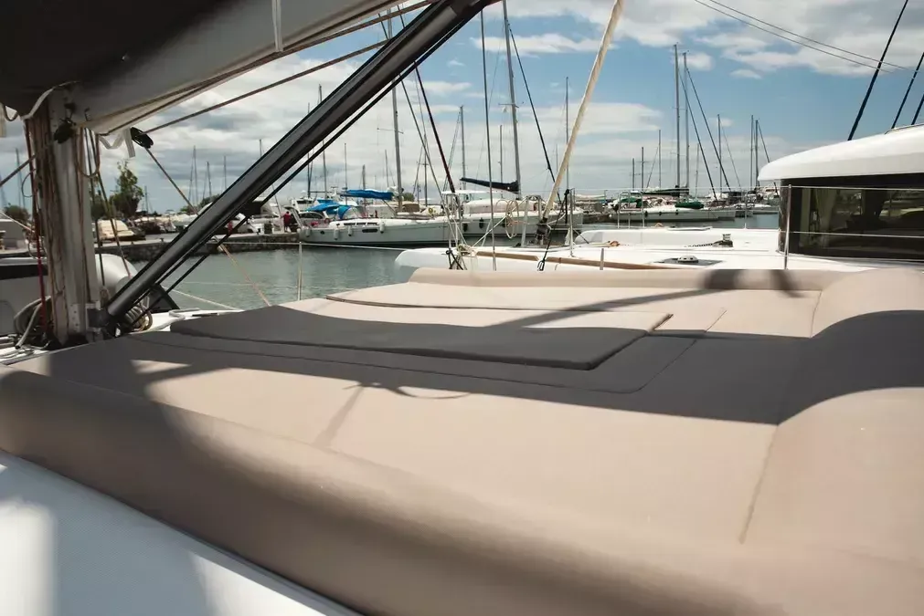 Чартер Blue Moon 1 - 4