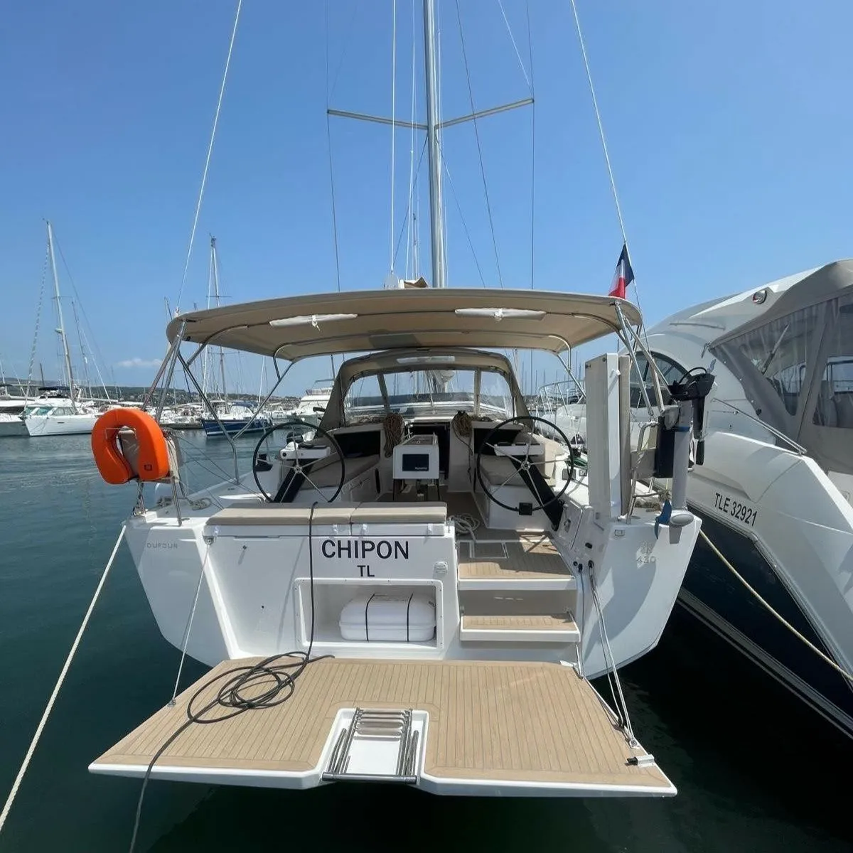 Explore Bandol on a 13.24m Rental Sailing Yacht Dufour 430
