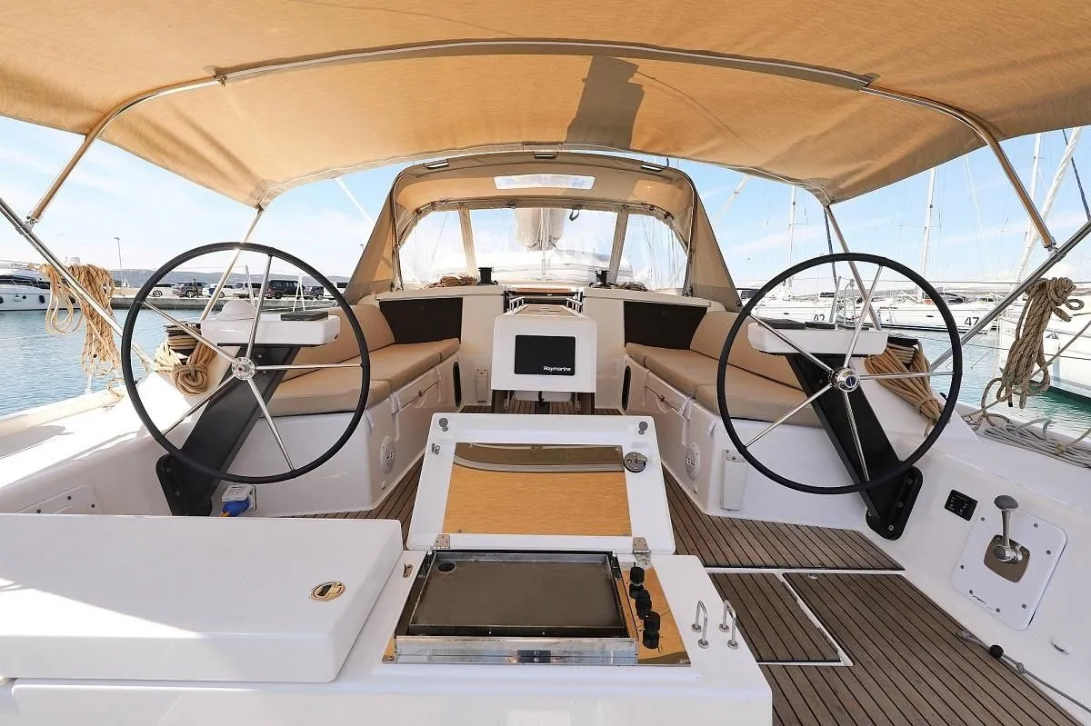 Gosailing Charter Boat