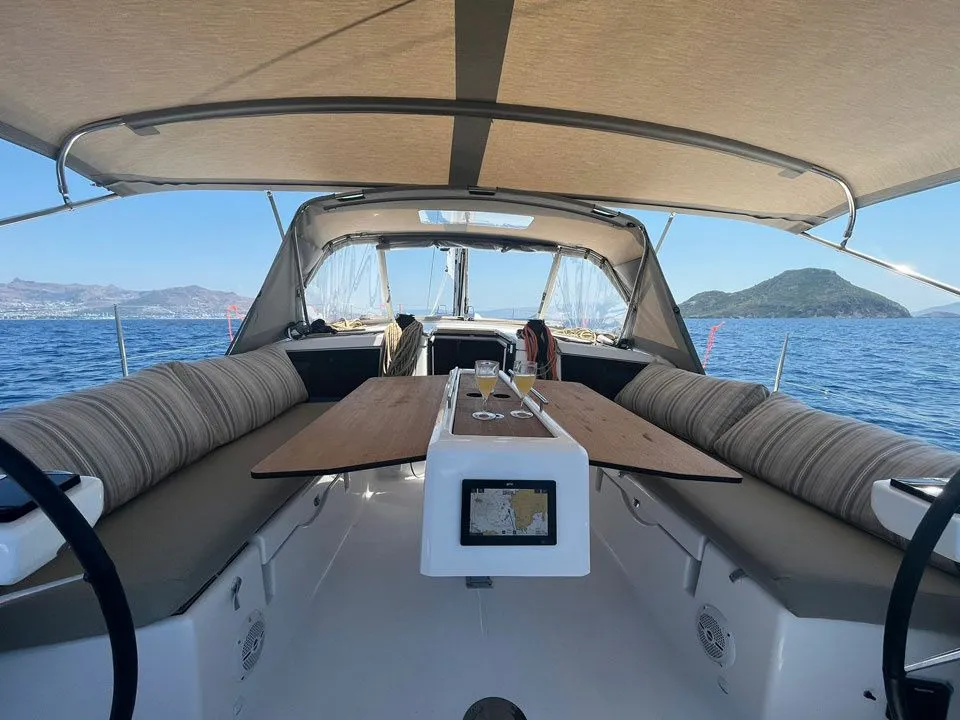 Isabella Charterboot - 3