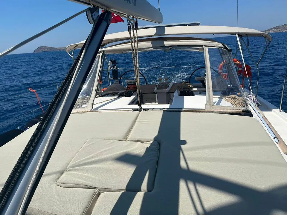 Isabella Charterboot - 5