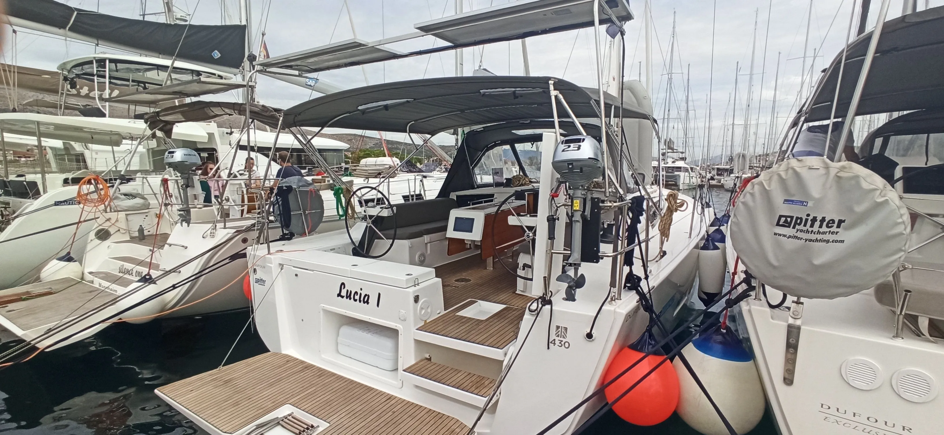 Lucia 1 Charterboot - 4