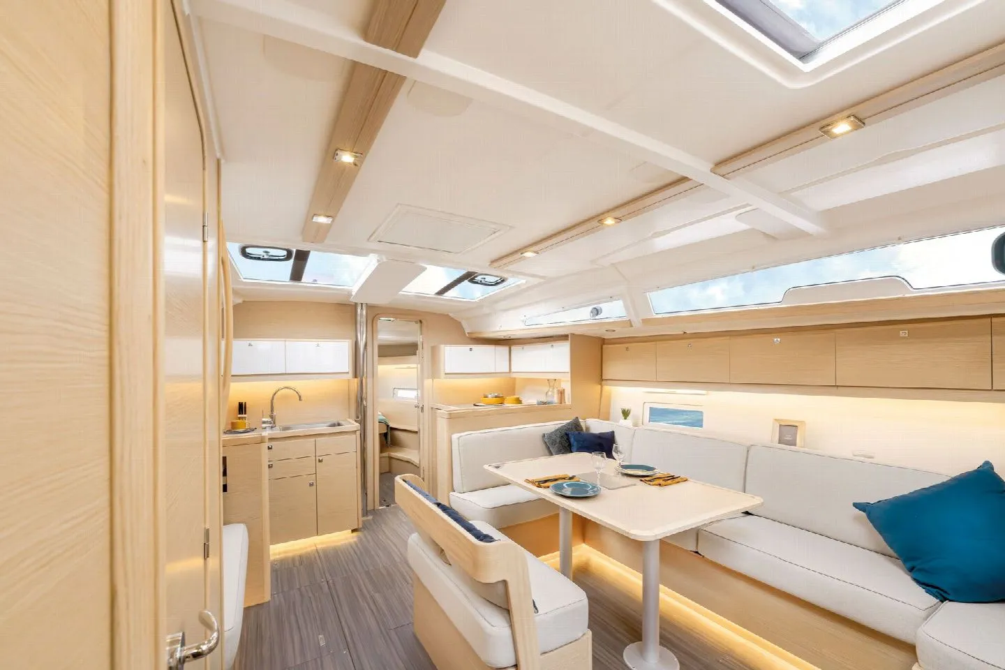 Чартер No Way - 4