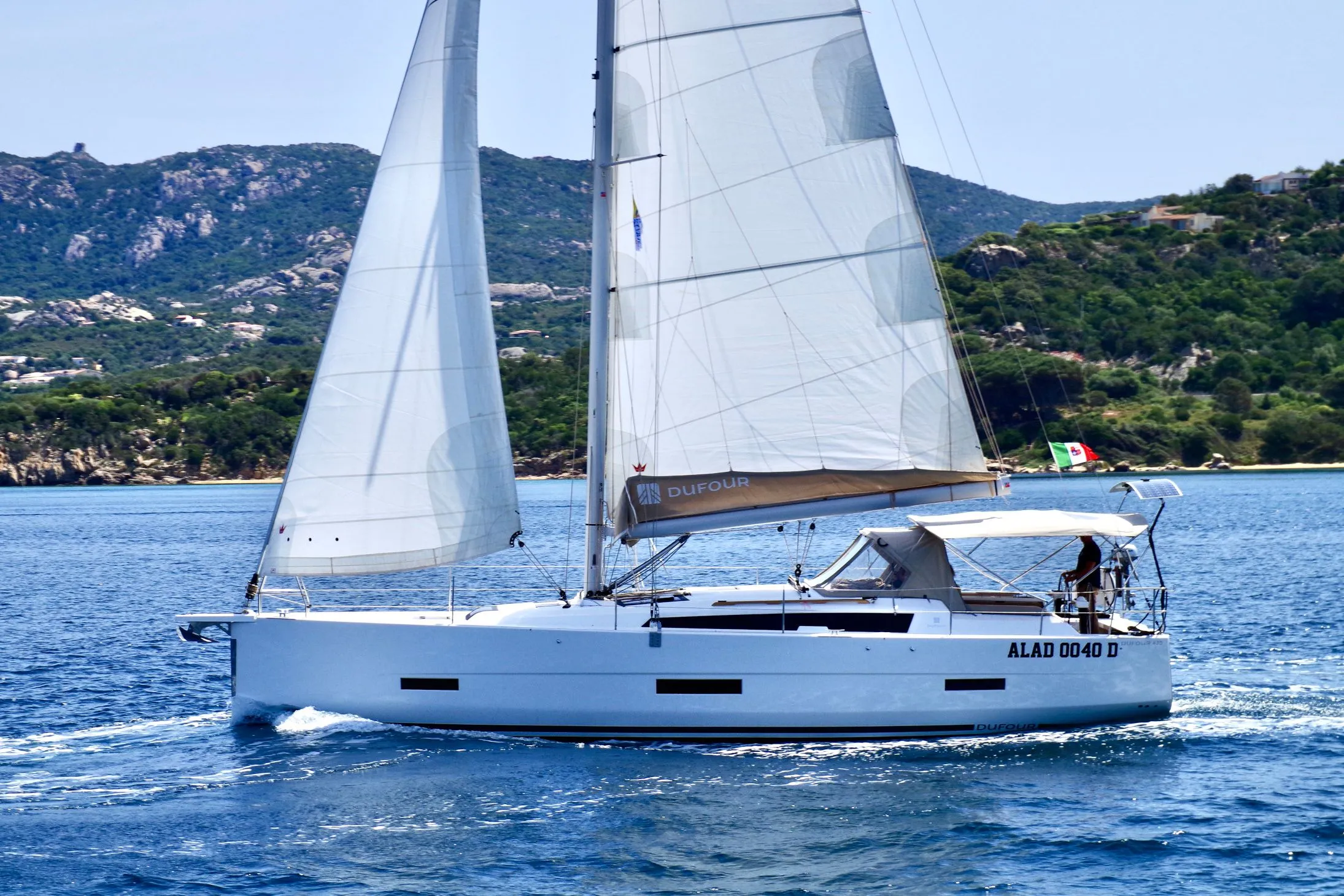 Noah Charter Boat