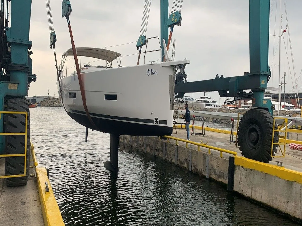 Чартер Tian - 4