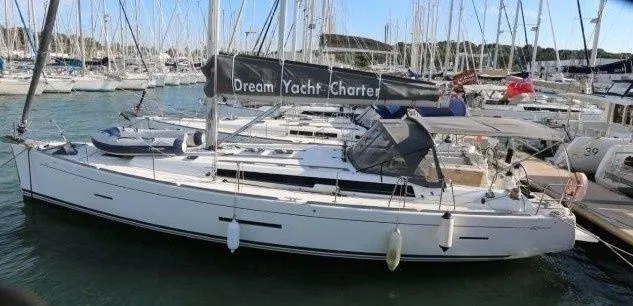Manon Lescaut Charterboot - 3