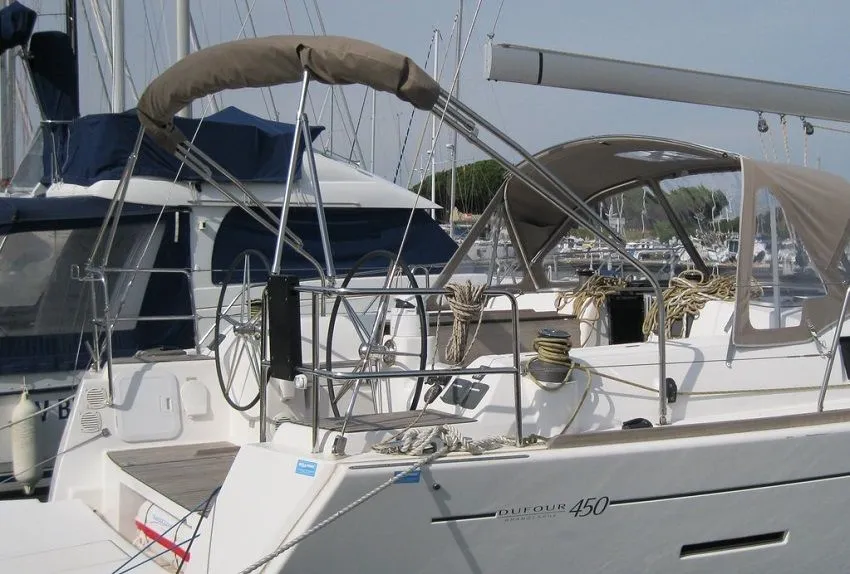 Pandeia Charterboot - 5