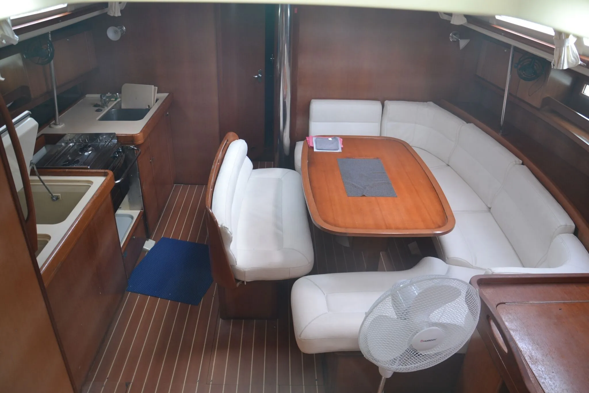 Explore Le Marin on a 13.72m Rental Boat