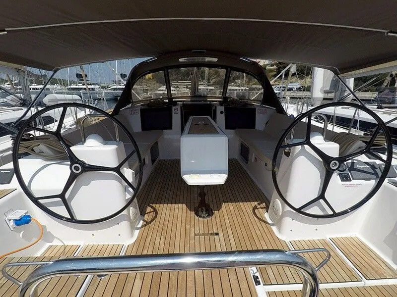 Avalon 2 Mietboot - 3