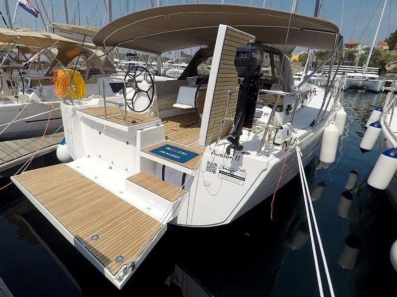 Boot - Explore Šibenik on a 14.15m Rental Boat