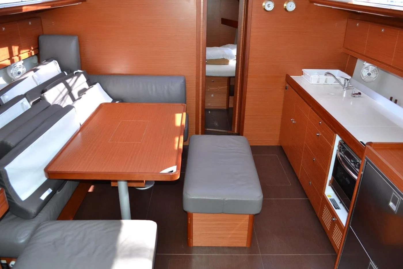 Cythere Charterboot - 4