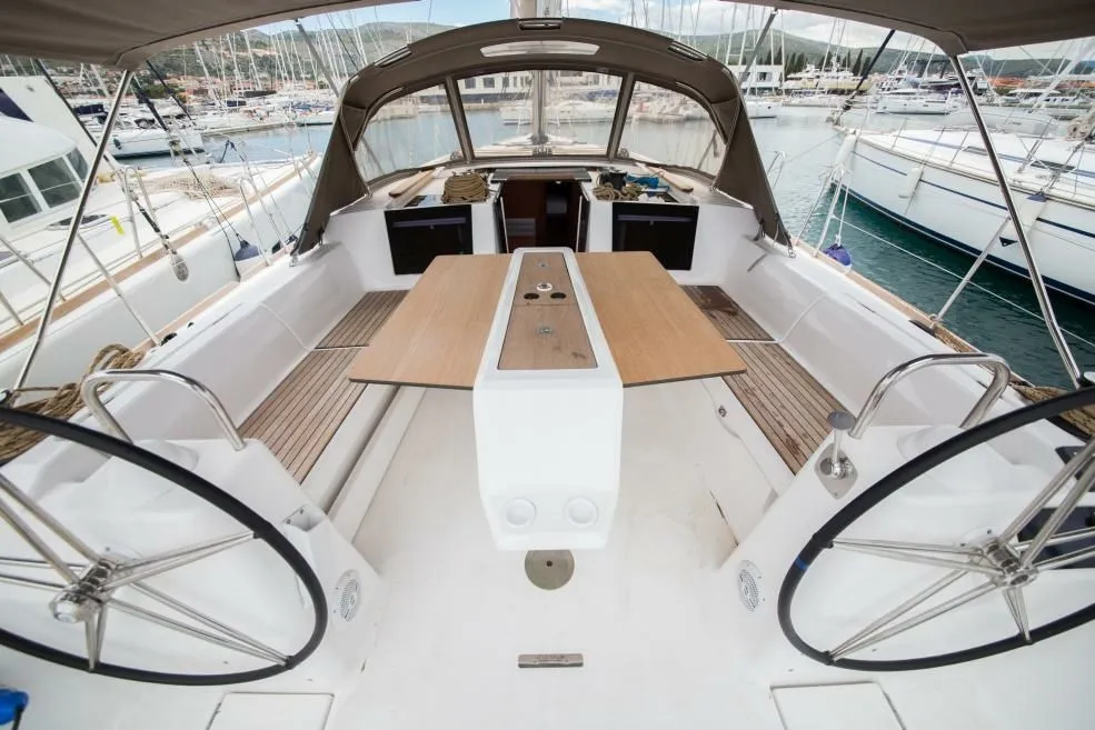 Drongo Charter Boat
