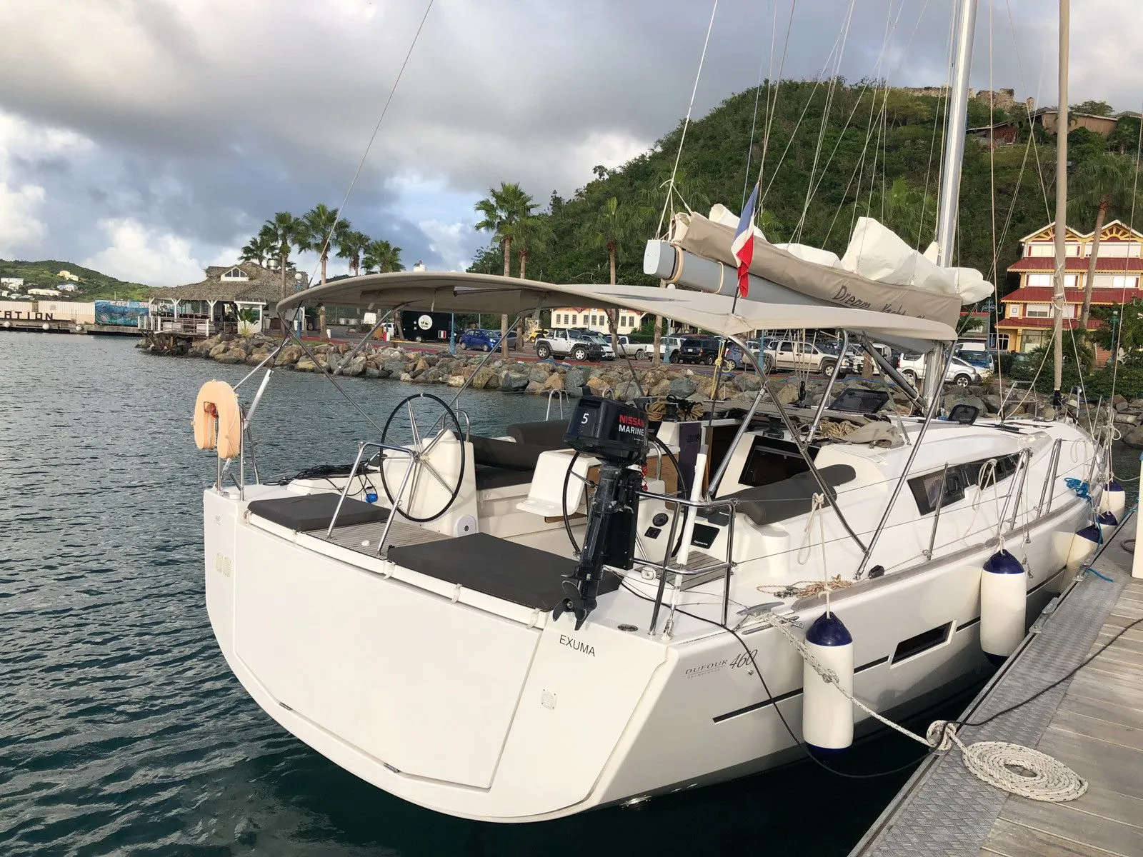 Charter a 14.15m Sailing Yacht Dufour 460 GL in Anse Marcel