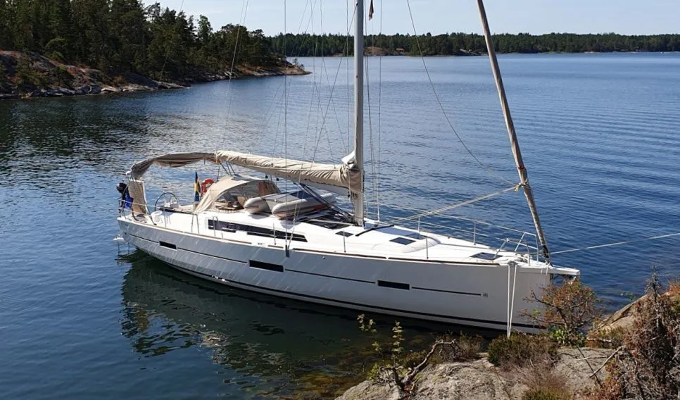 Filao Charter Boat