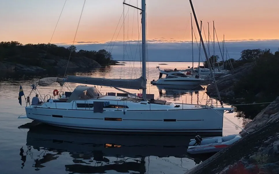 Filao Charter Boat