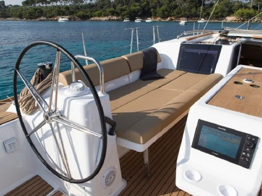 Rent a 14.15m Boat in La Paz