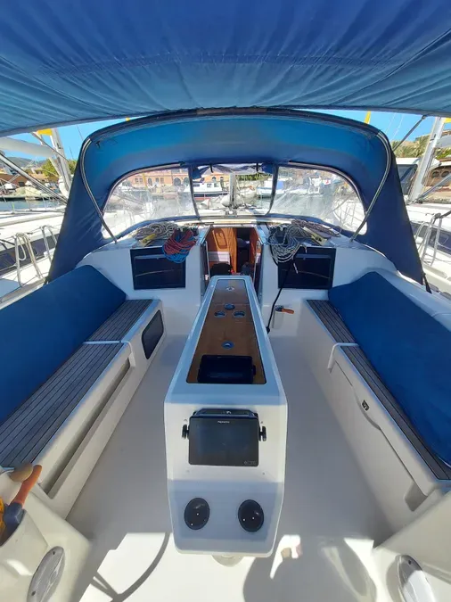 Violeta Charter Boat