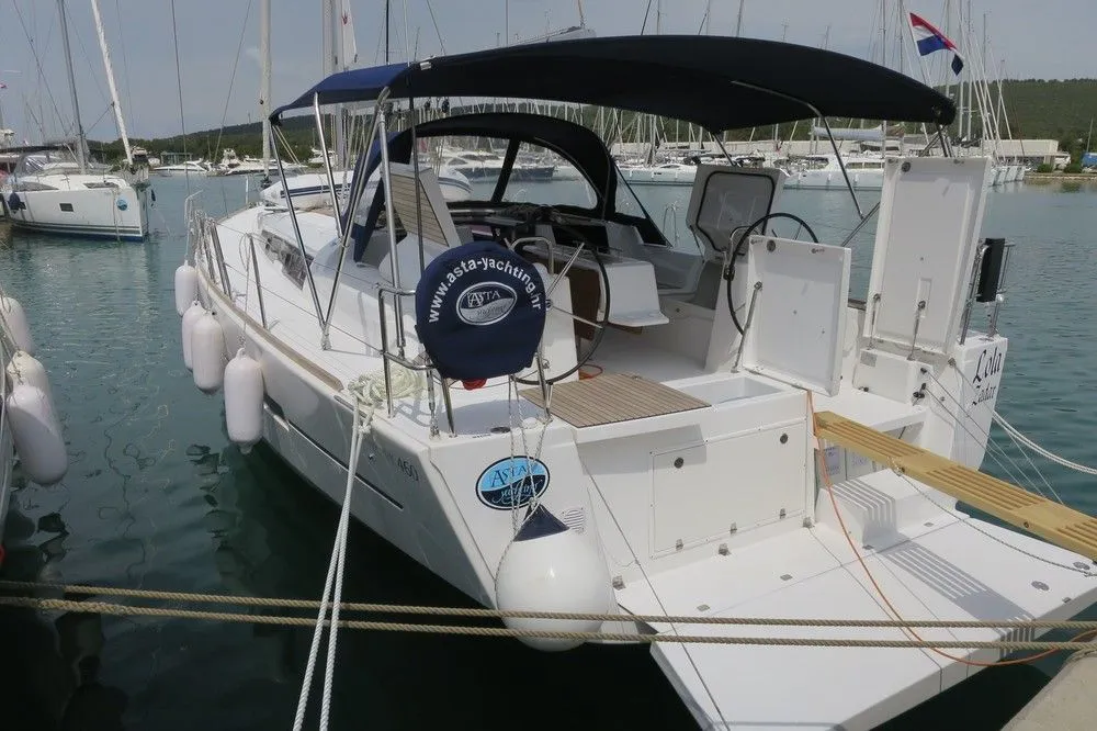 Lola Charterboot - 5